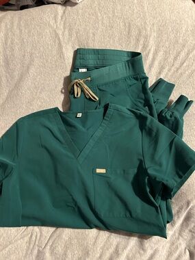 Code nxt scrub set